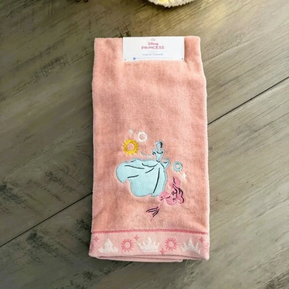 NEW 2Pk Disney Princess Hand or Kitchen Towels-Cinderella-Belle-Jasmine-Ariel